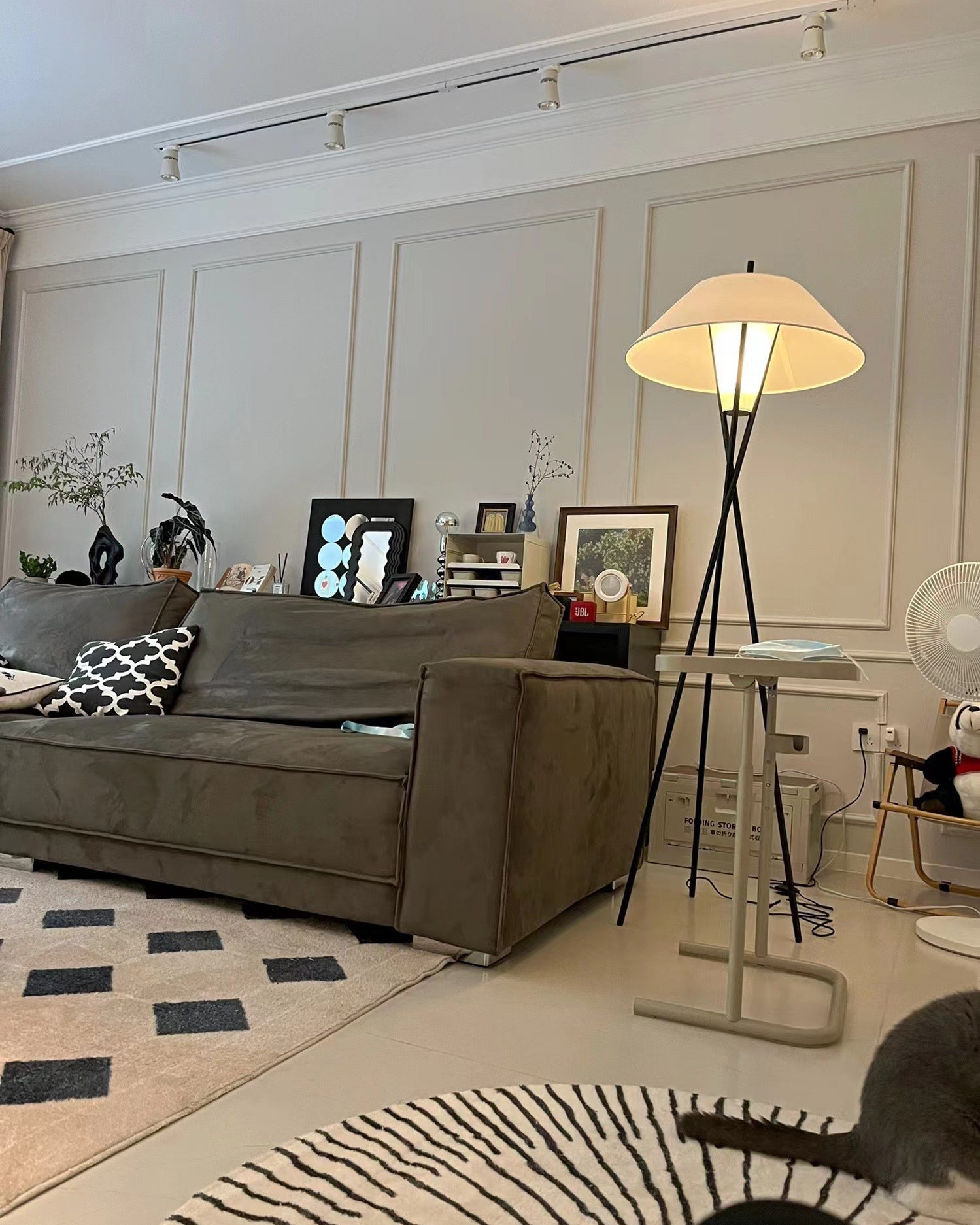 مصباح أرضي تشاني