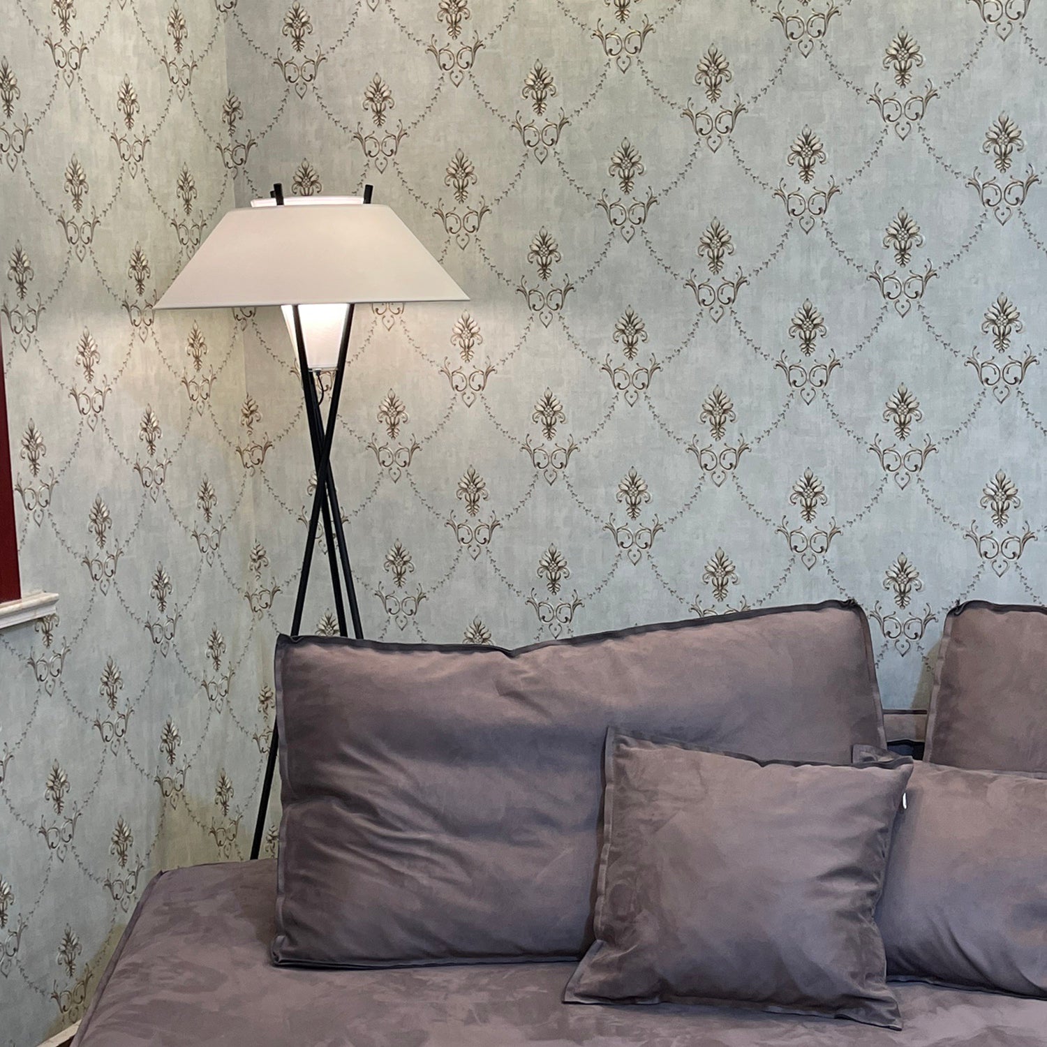 مصباح أرضي تشاني