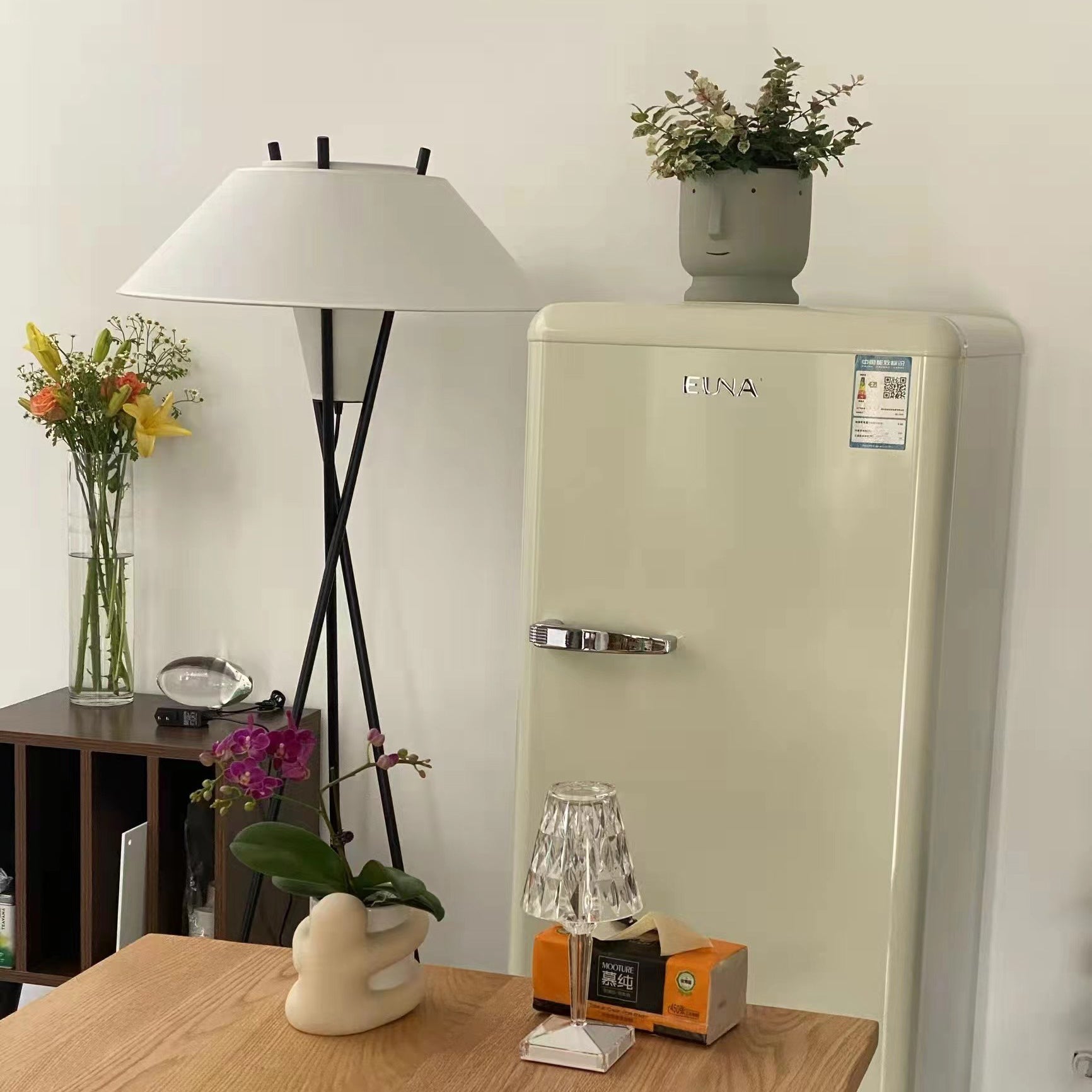 مصباح أرضي تشاني