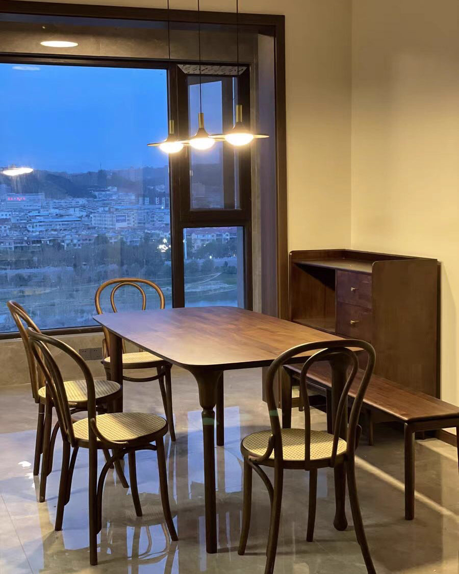 Cheek Pendant Lamp