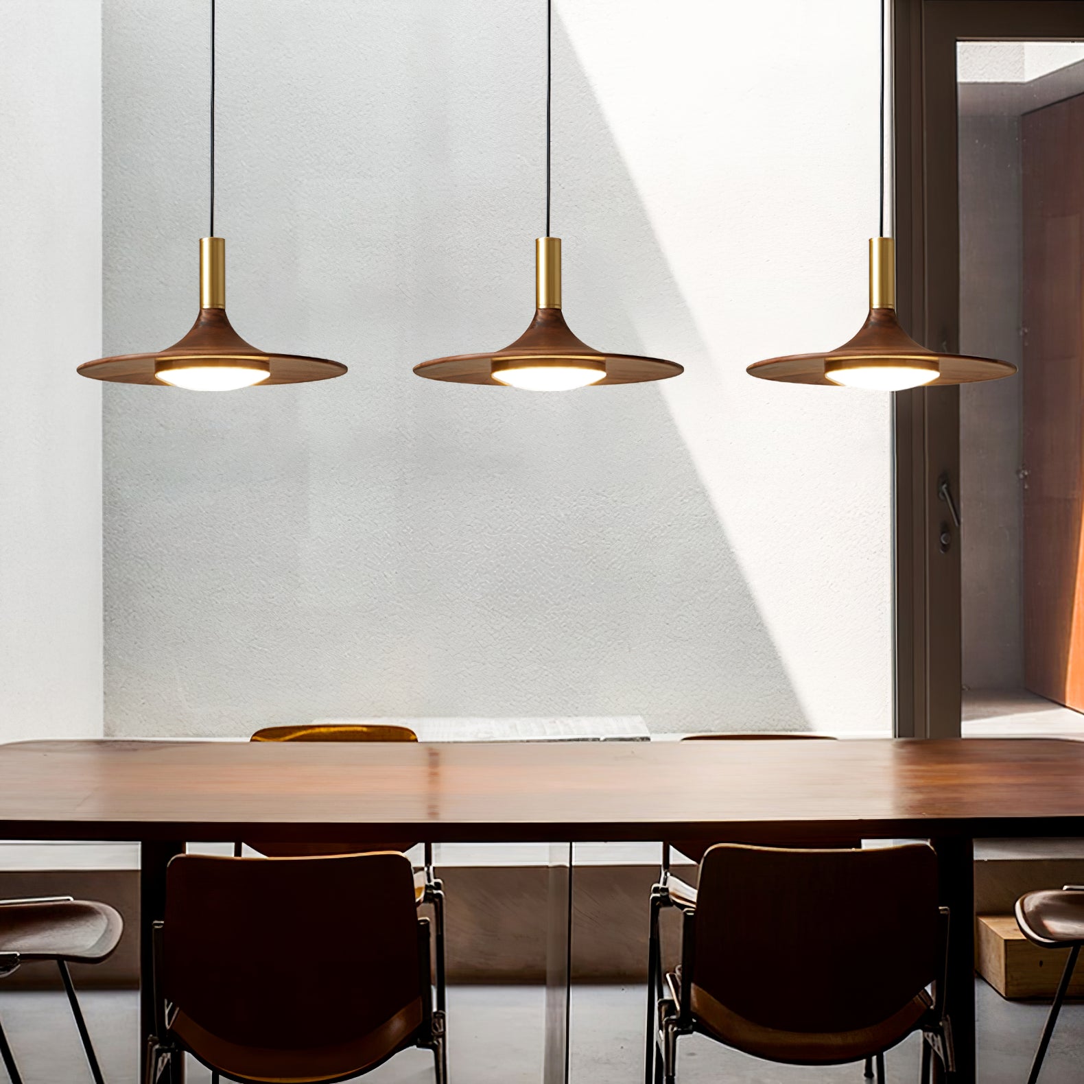 Cheek Pendant Lamp