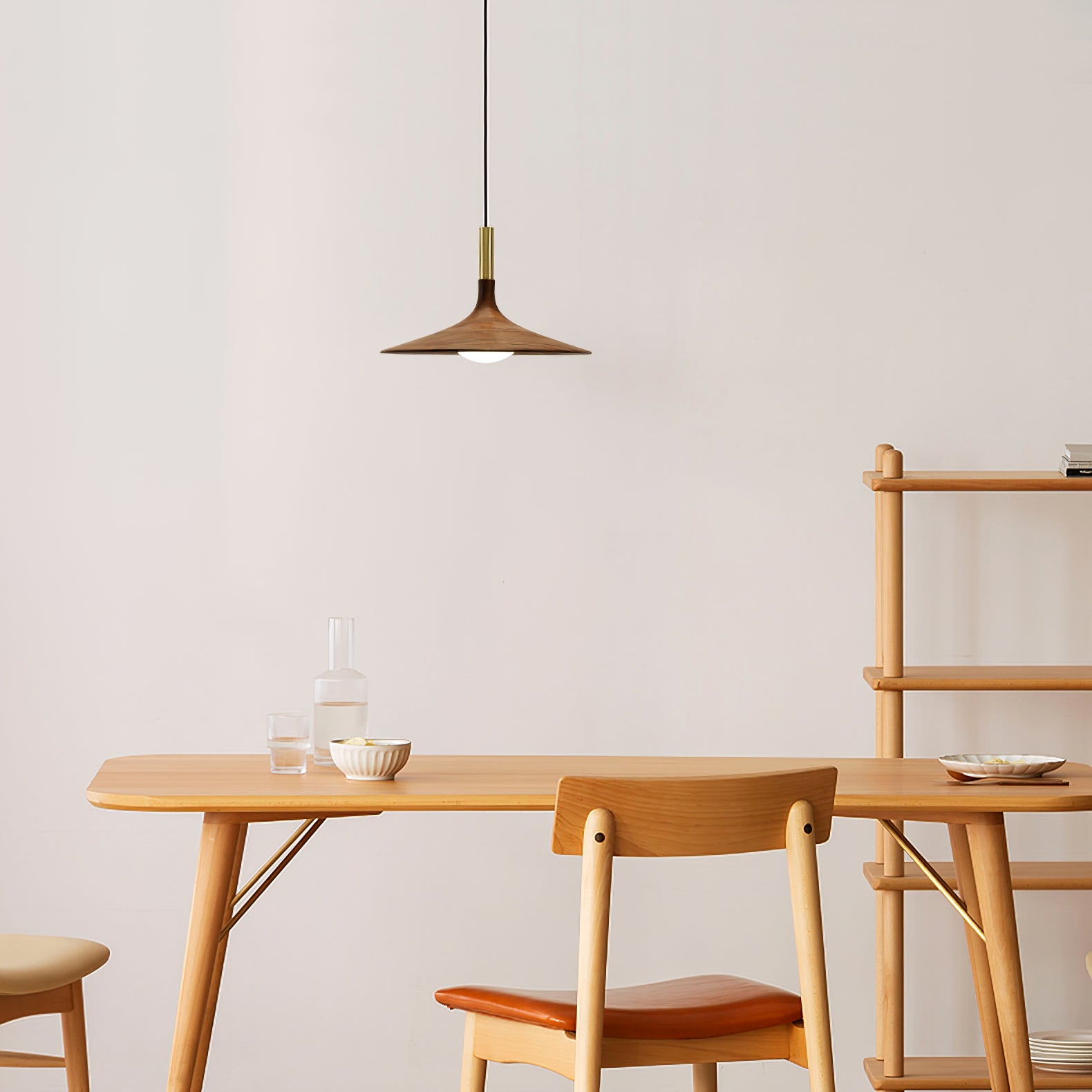 Cheek Pendant Lamp