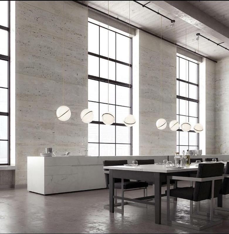 Crescent pendant Lamp