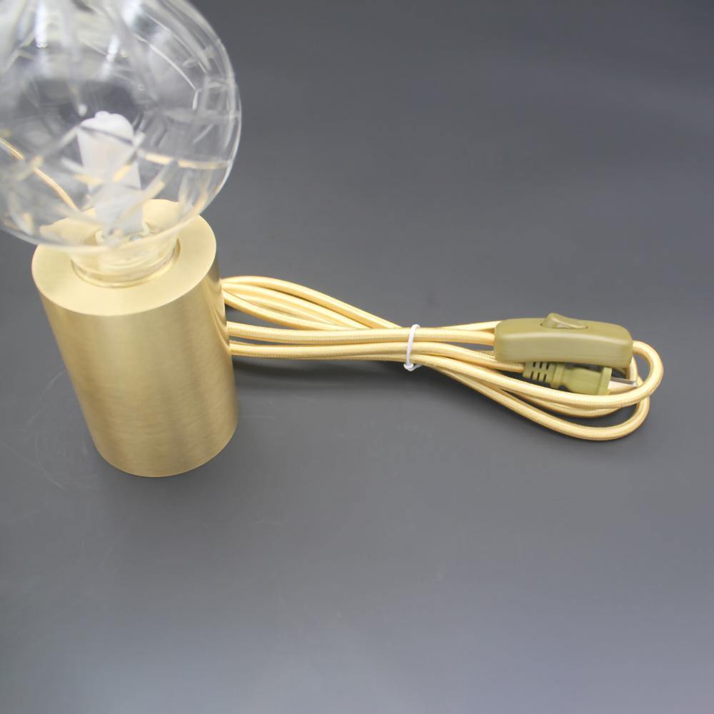 Lámpara de mesa con bombilla de cristal
