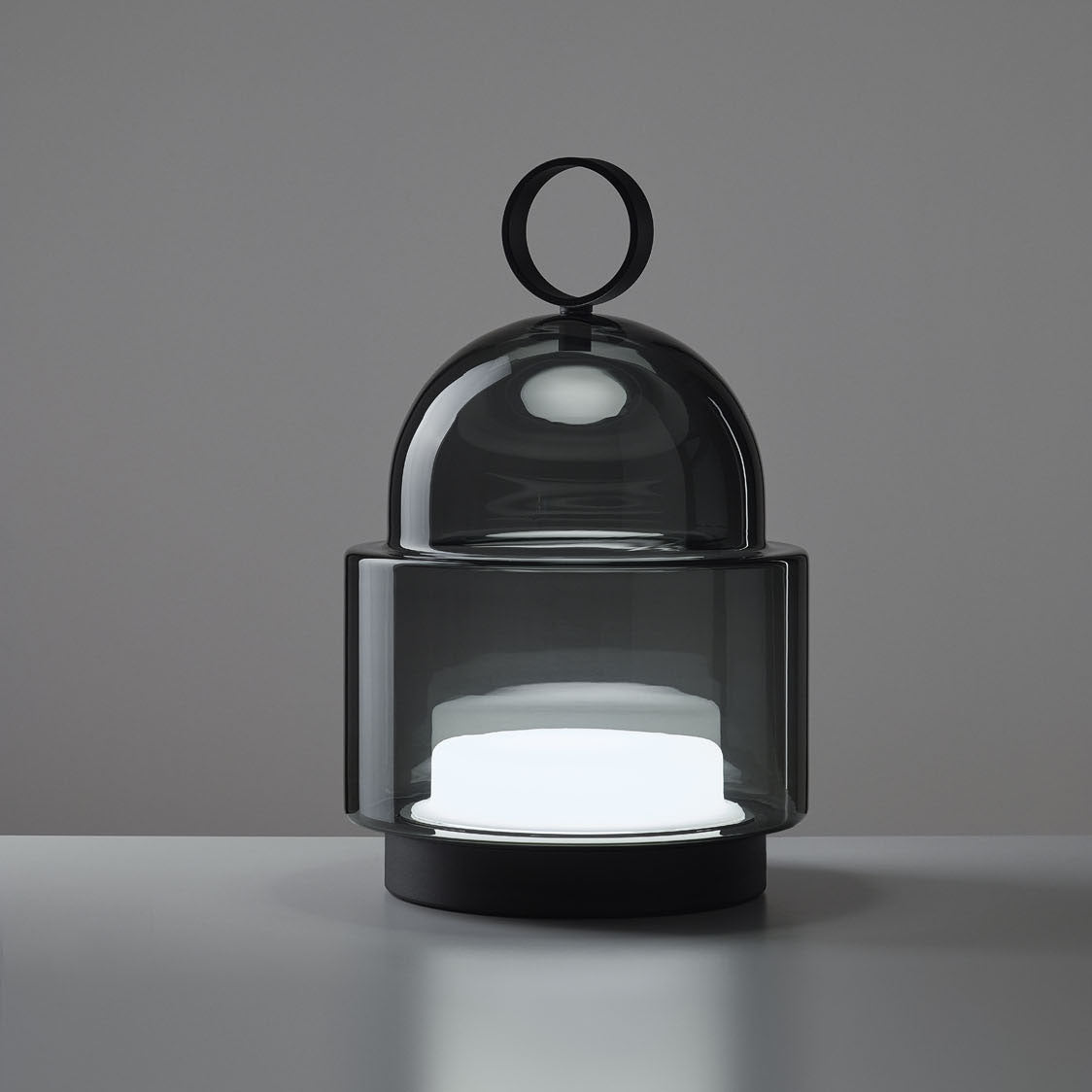 Dome Nomad Tischlampe