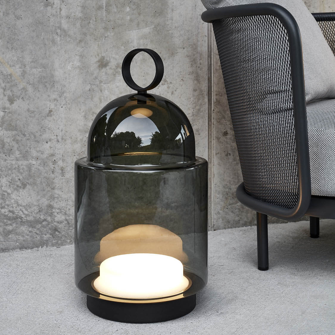 Dome Nomad Tischlampe