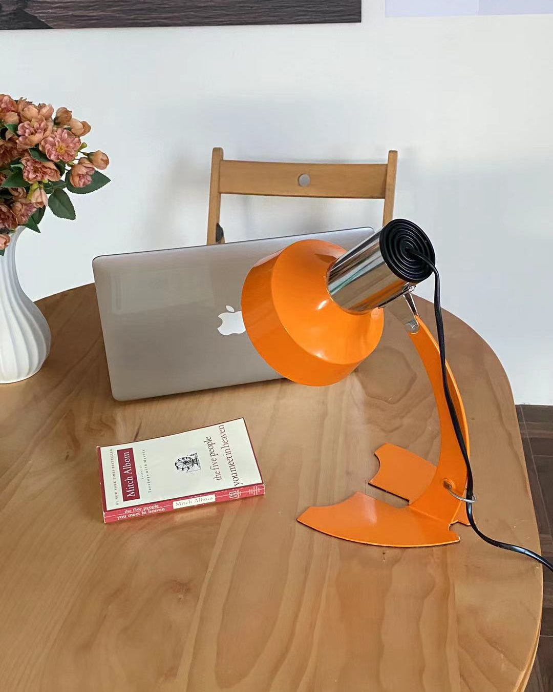Flash Table Lamp