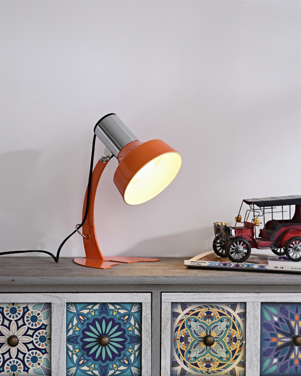 Flash Table Lamp