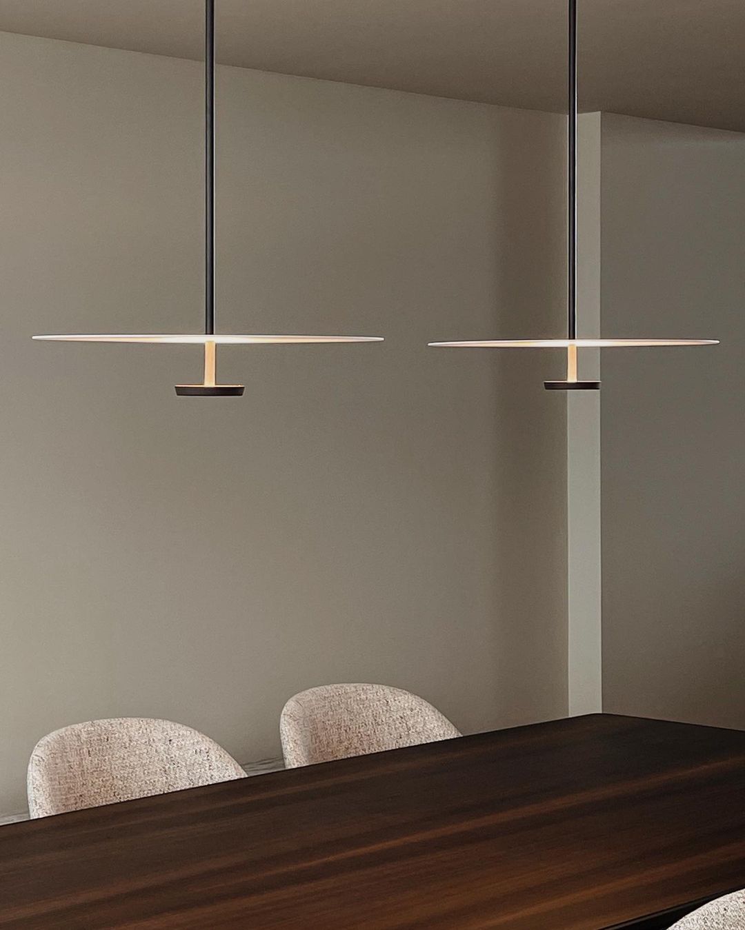 Lampe à suspension plate