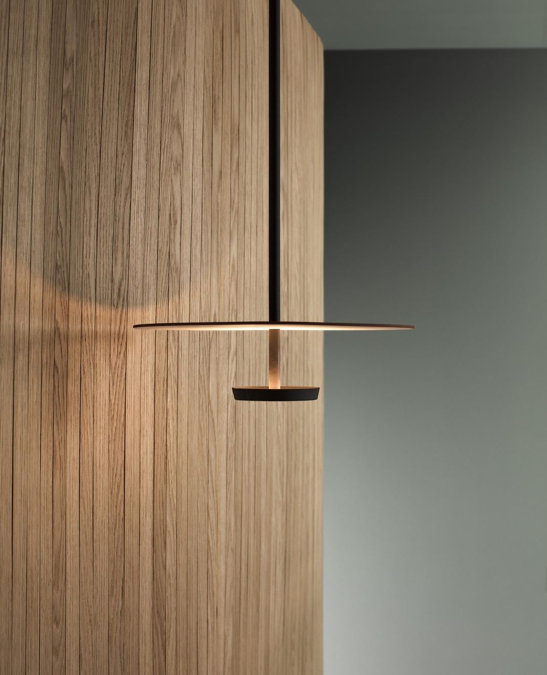 Lampe à suspension plate