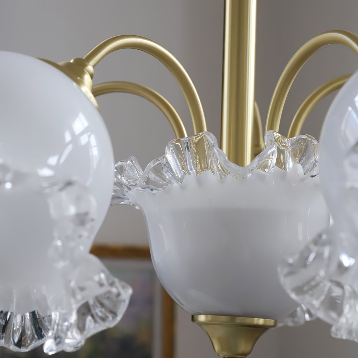 Floraler Kronleuchter aus Glas