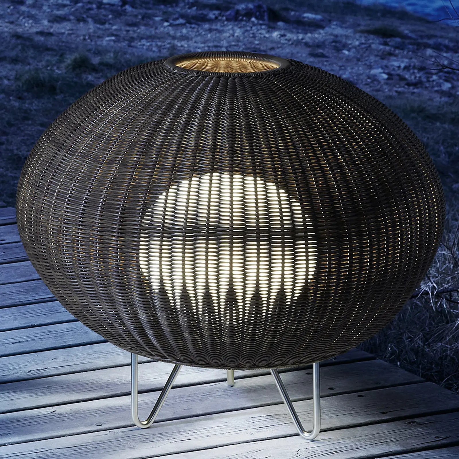 Garota Table Lamp
