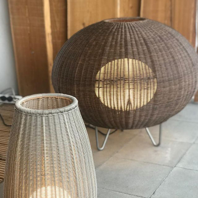 Garota Table Lamp