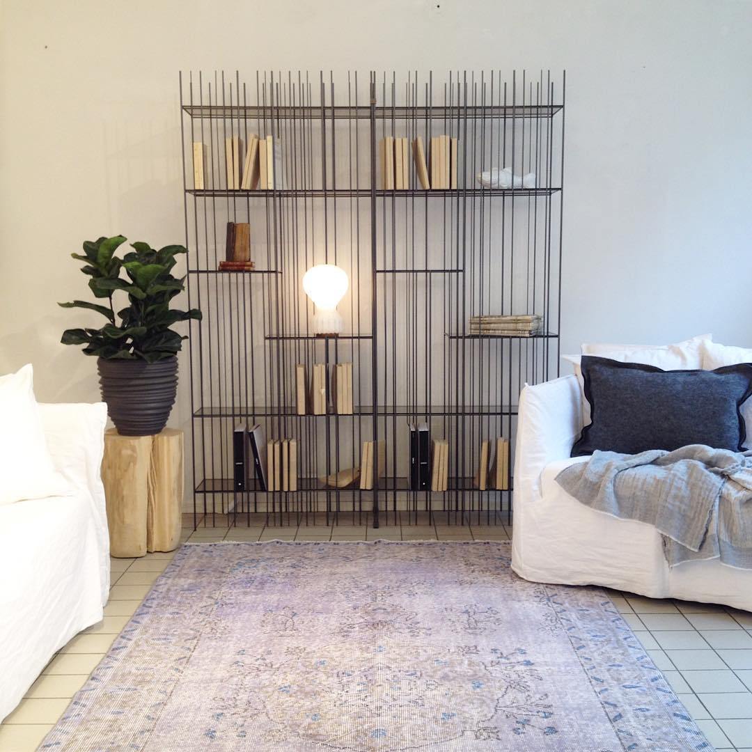 Gatto Table Lamp