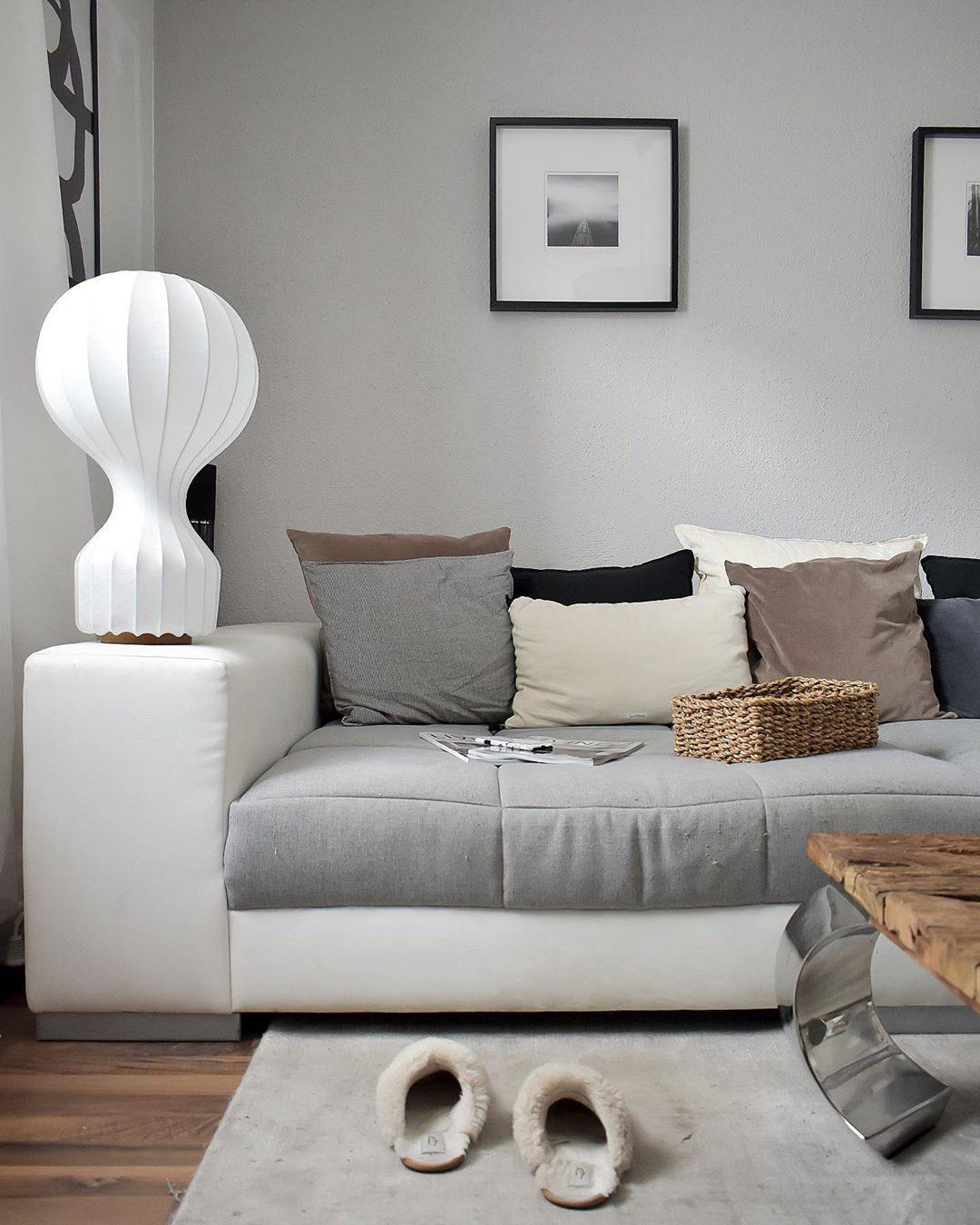 Gatto Table Lamp