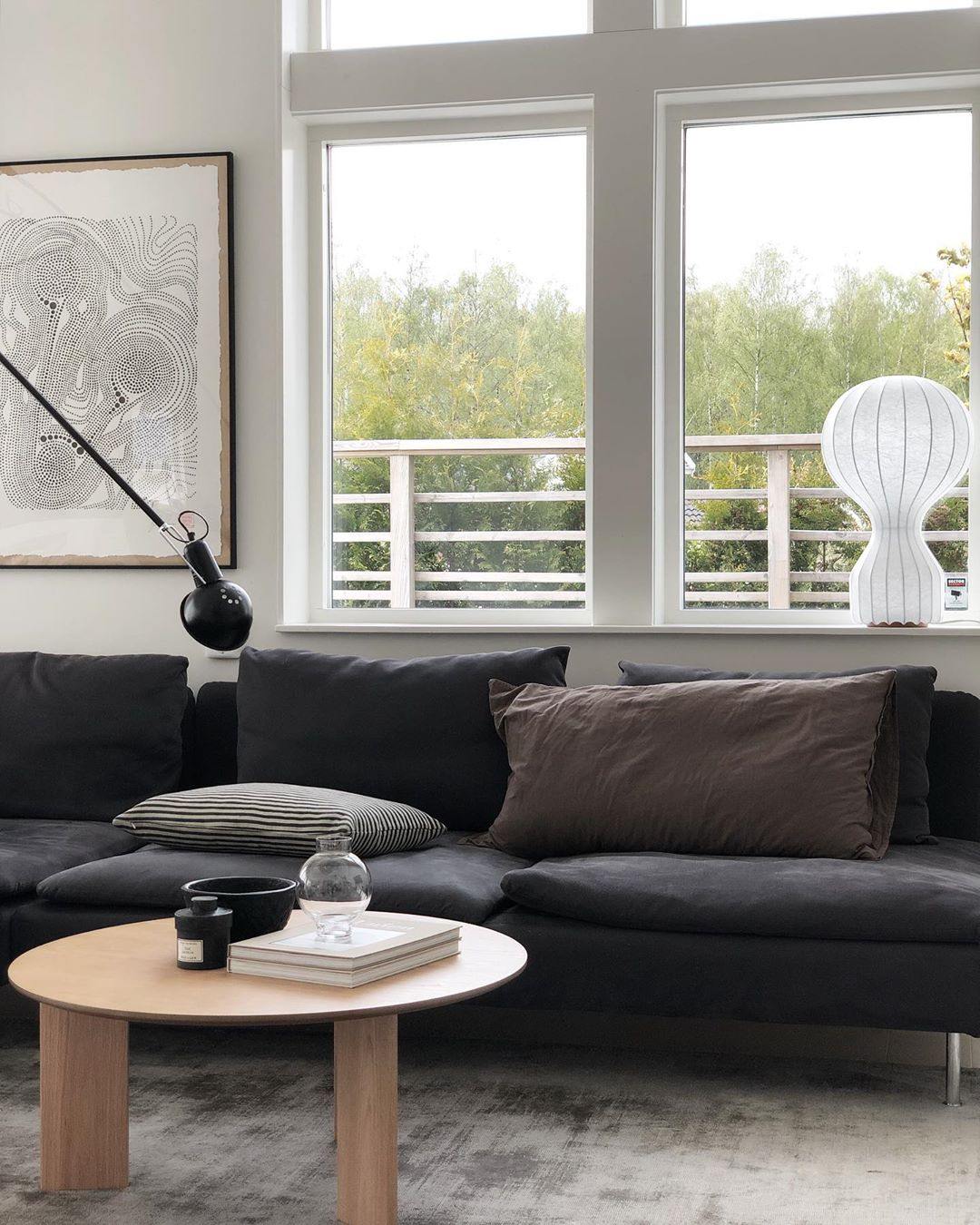 Gatto Table Lamp
