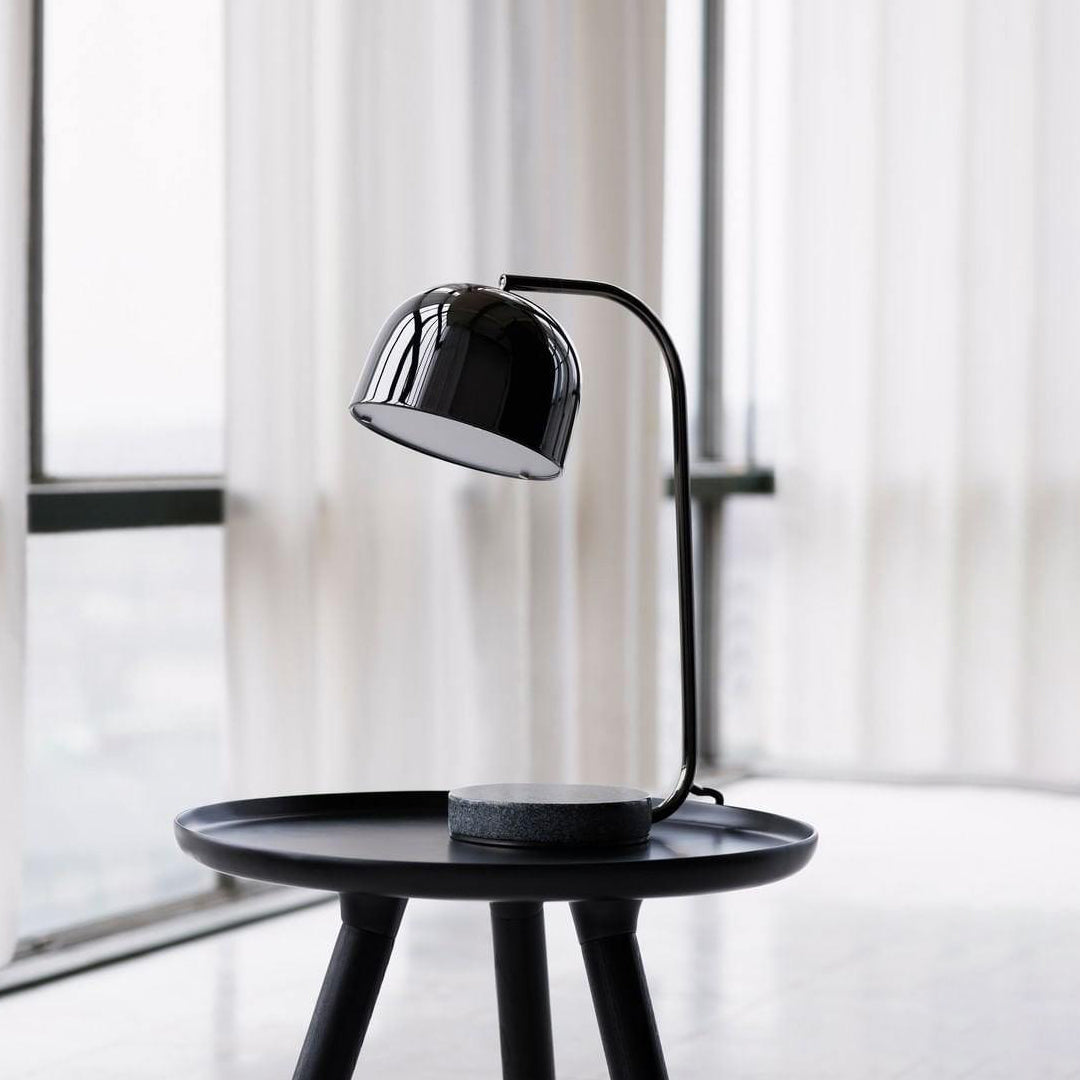 Gewähren Sie Tischlampe