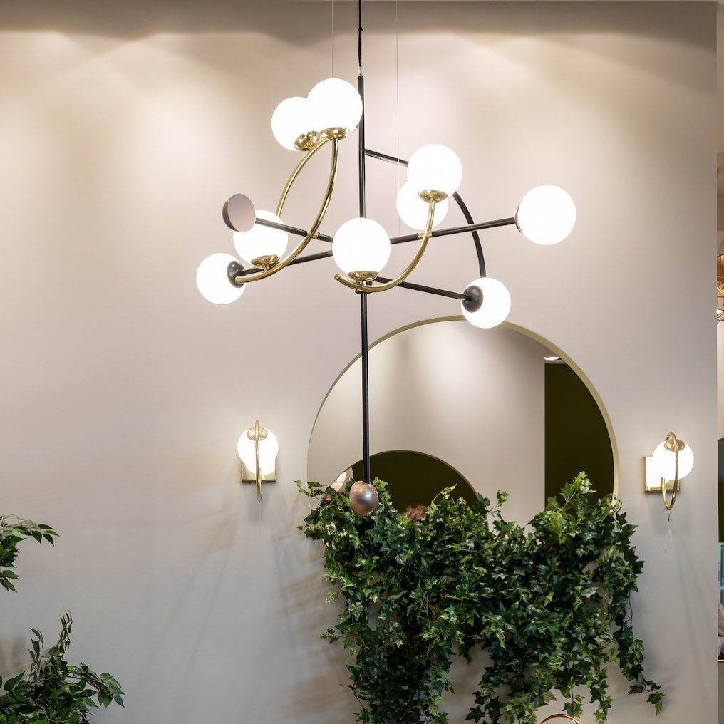 تعليق هيليو