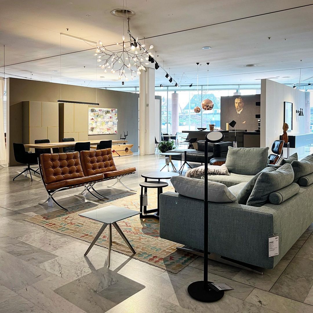 Candelabros negros Heracleum