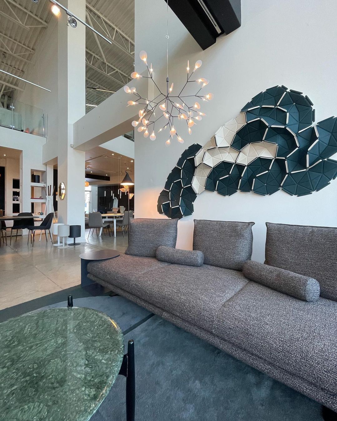 Candelabros negros Heracleum