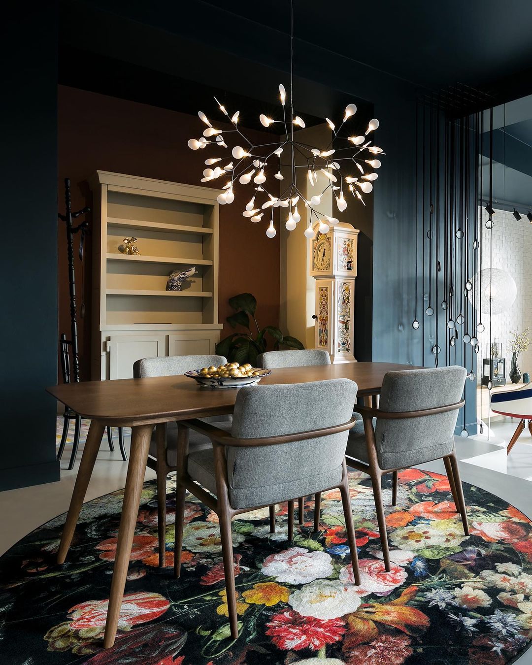 Candelabros negros Heracleum