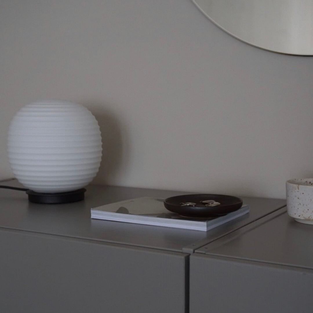 مصباح طاولة فانوس غلوب