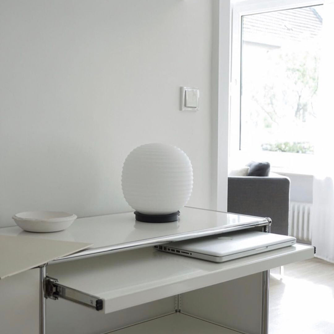 مصباح طاولة فانوس غلوب