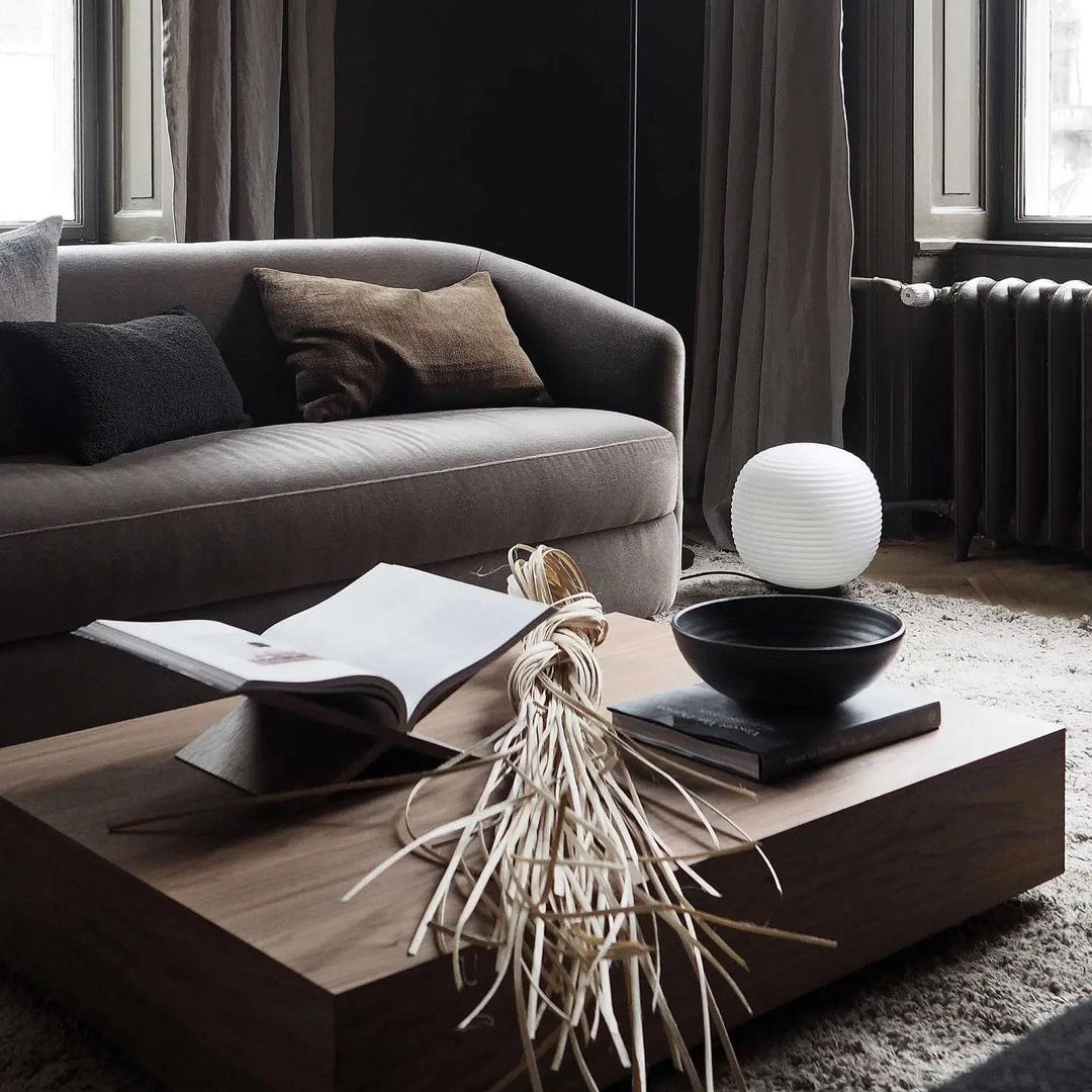 مصباح طاولة فانوس غلوب