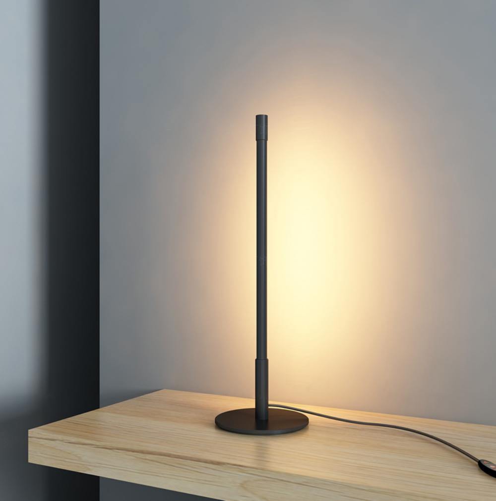 Linear LED Floor/Table lamp - Vakkerlighting