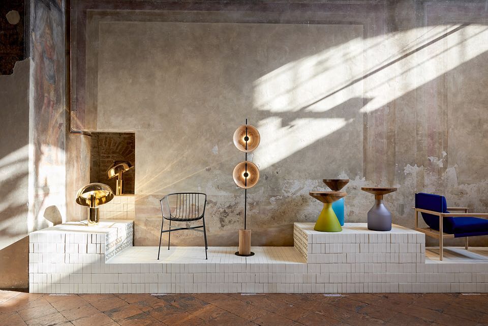 Mito Floor Light.