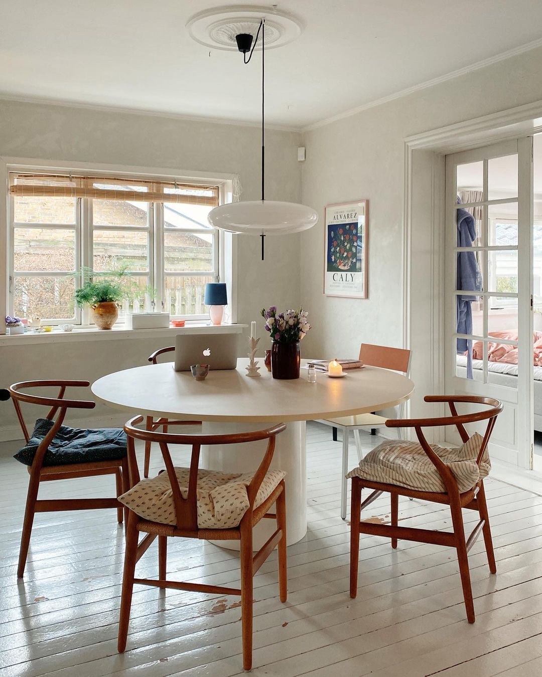 Model 2065 Pendant Lamp.