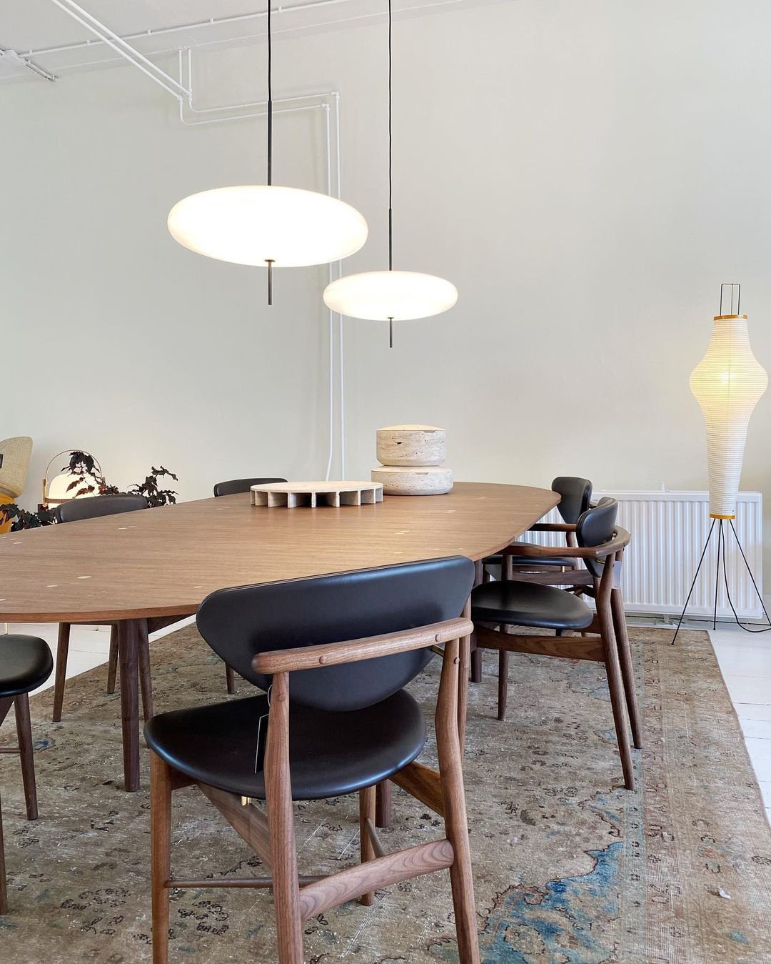 Model 2065 Pendant Lamp.