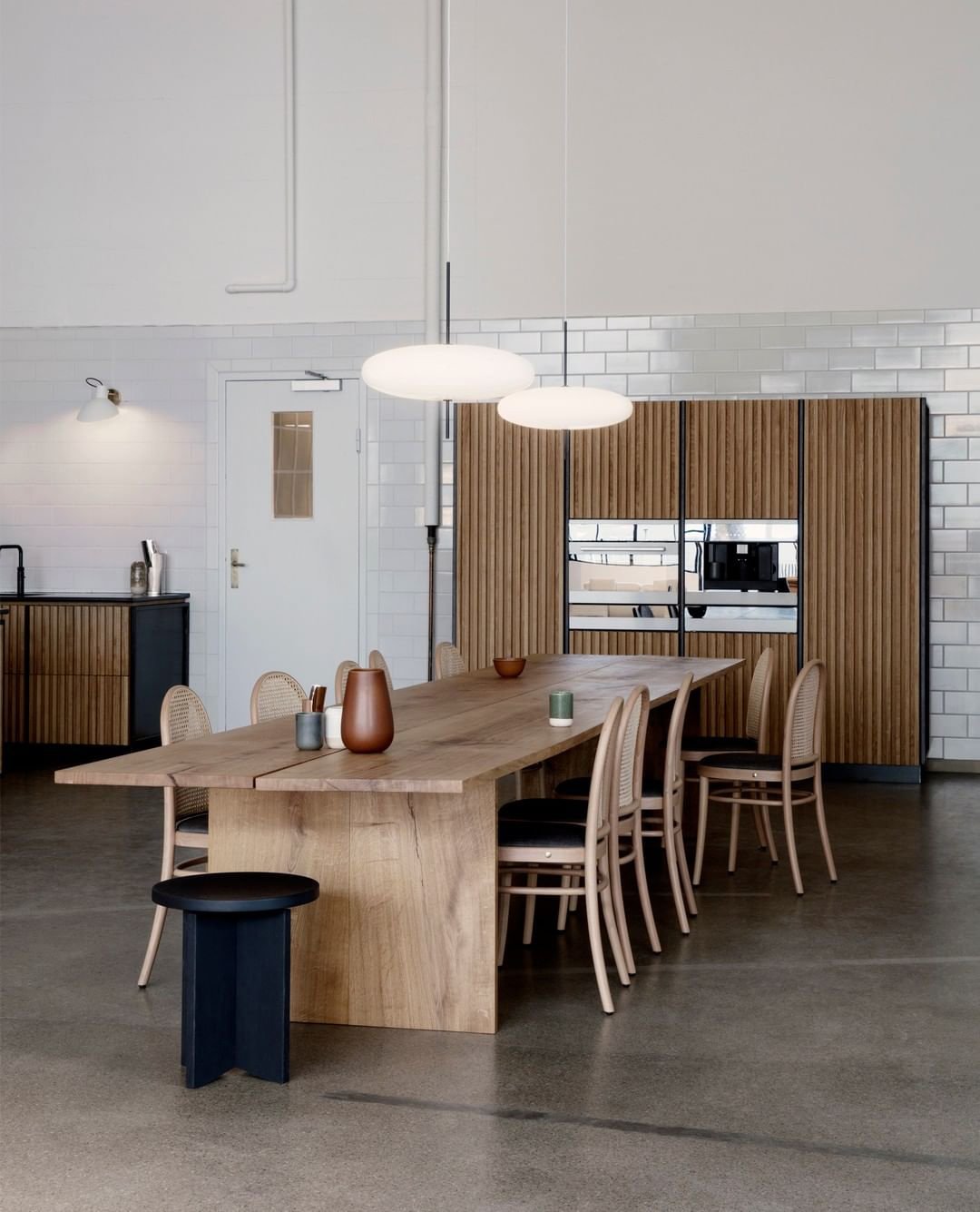 Model 2065 Pendant Lamp.