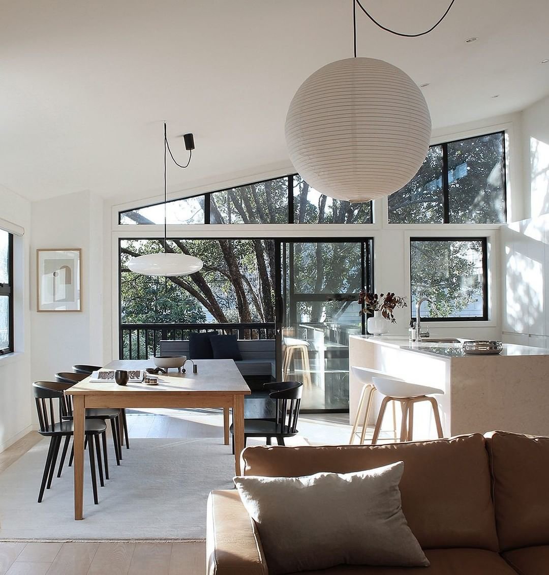 Model 2065 Pendant Lamp.