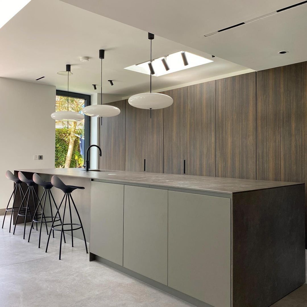 Model 2065 Pendant Lamp.