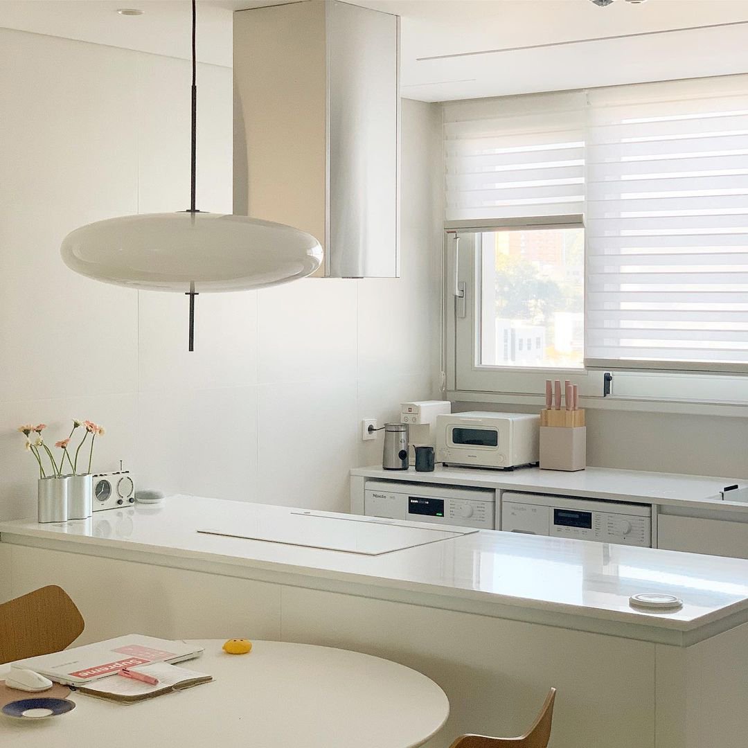 Model 2065 Pendant Lamp.