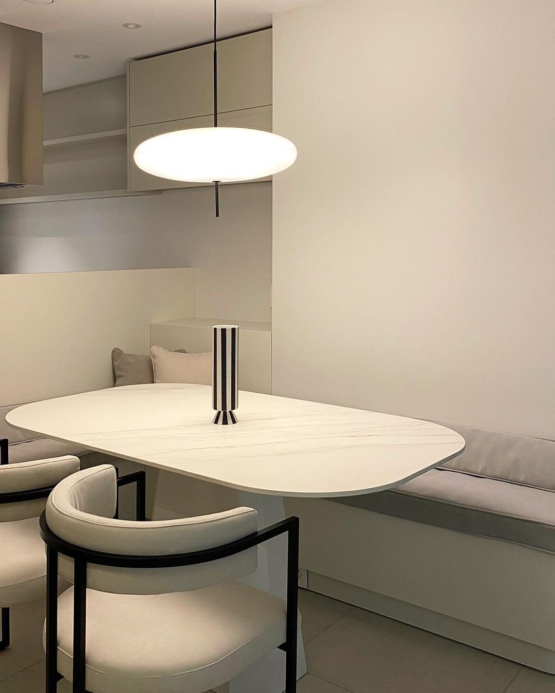 Model 2065 Pendant Lamp.