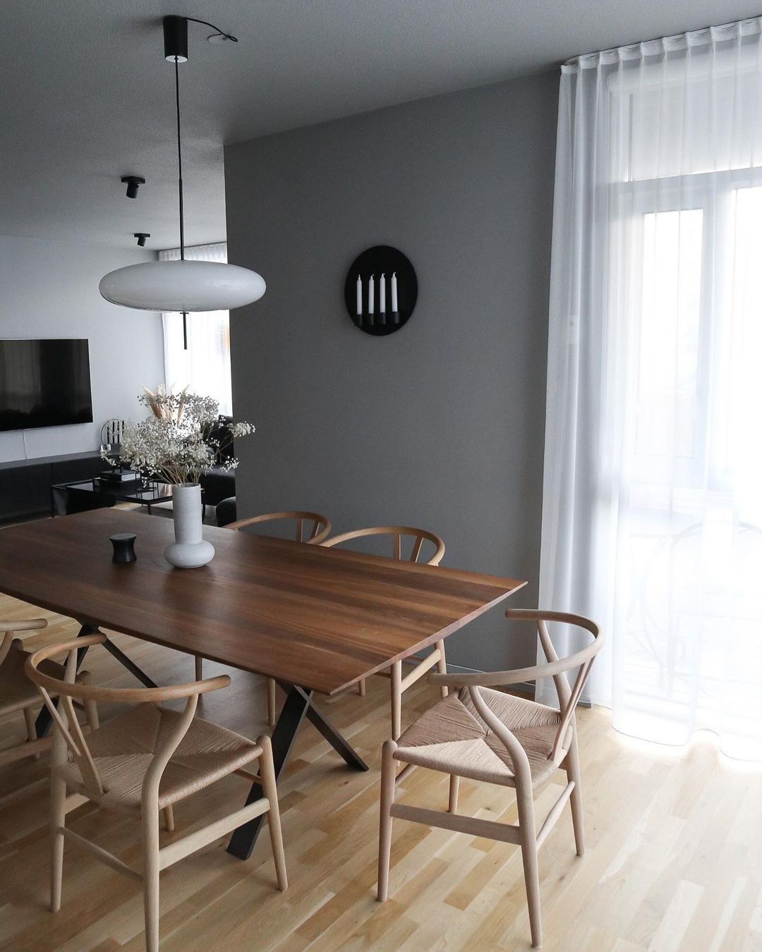 Model 2065 Pendant Lamp.