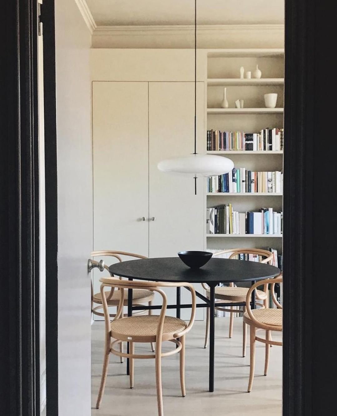 Model 2065 Pendant Lamp.