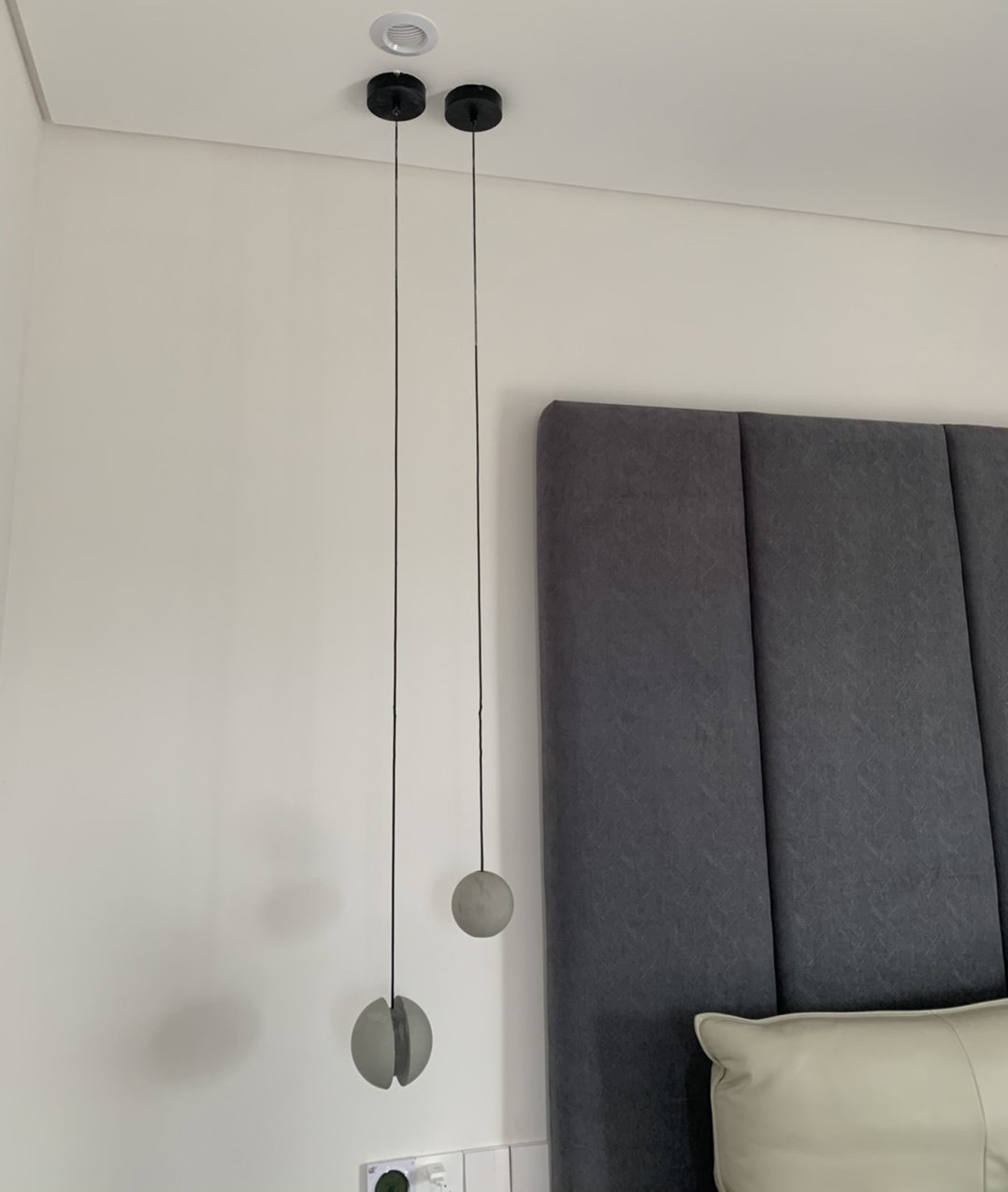Moon Concrete Pendant Lamp.