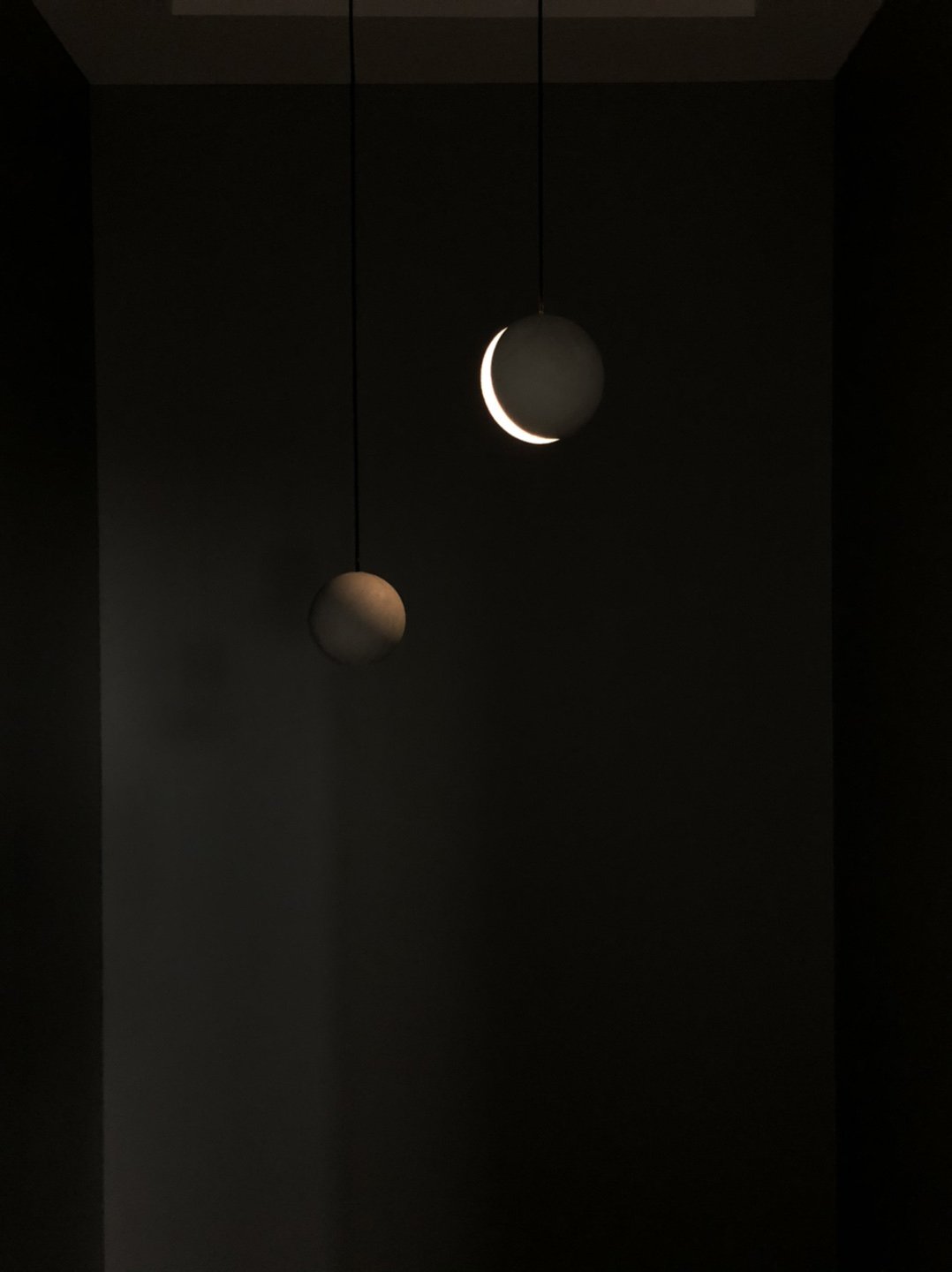 Moon Concrete Pendant Lamp.