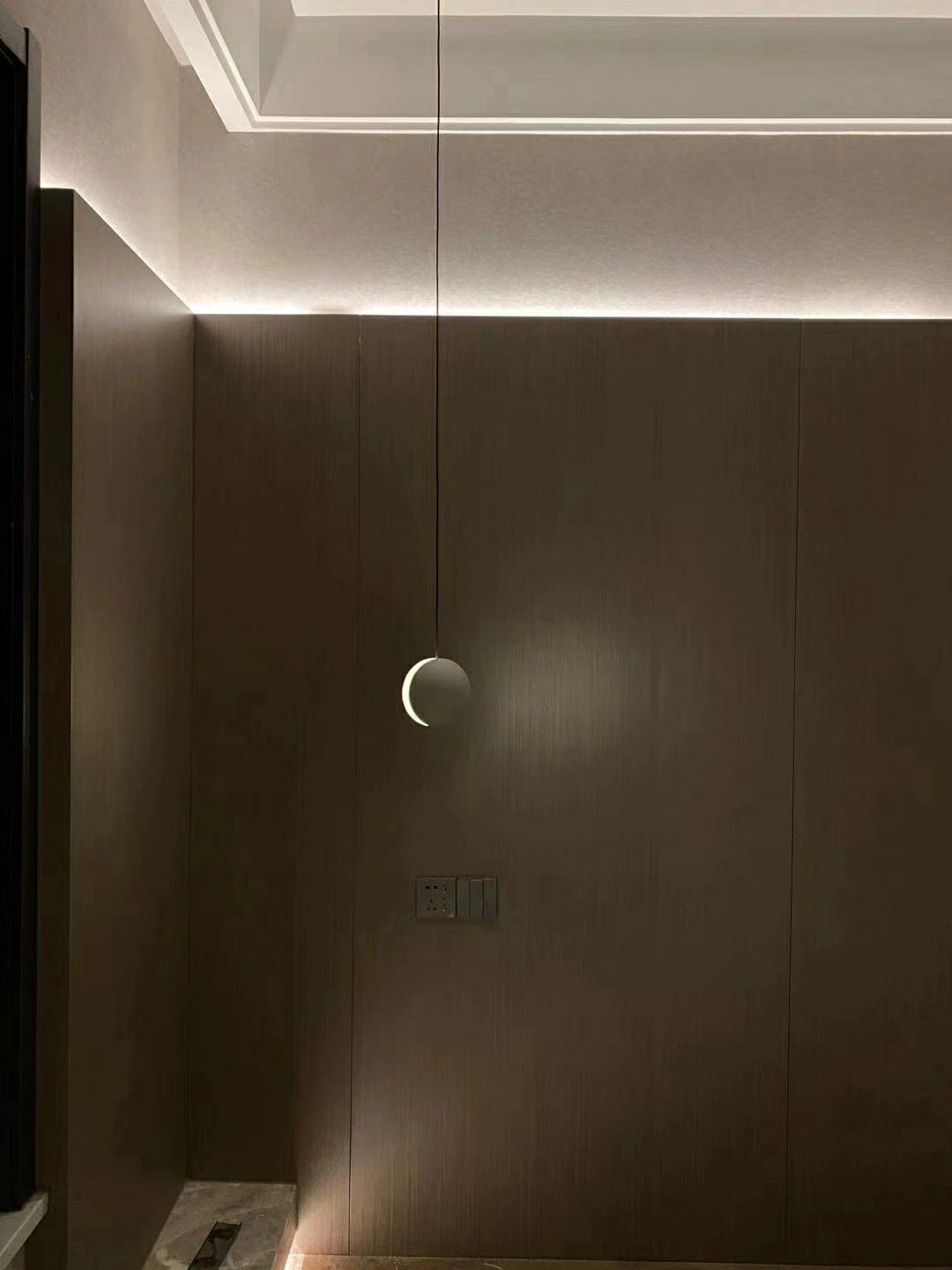 Moon Concrete Pendant Lamp.