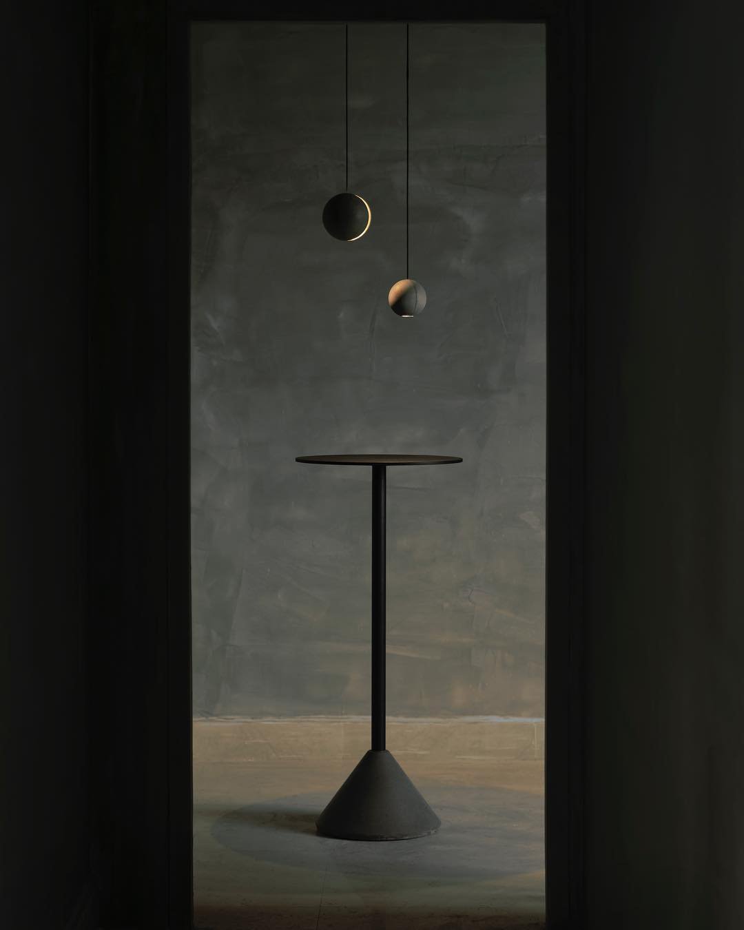 Moon Concrete Pendant Lamp.