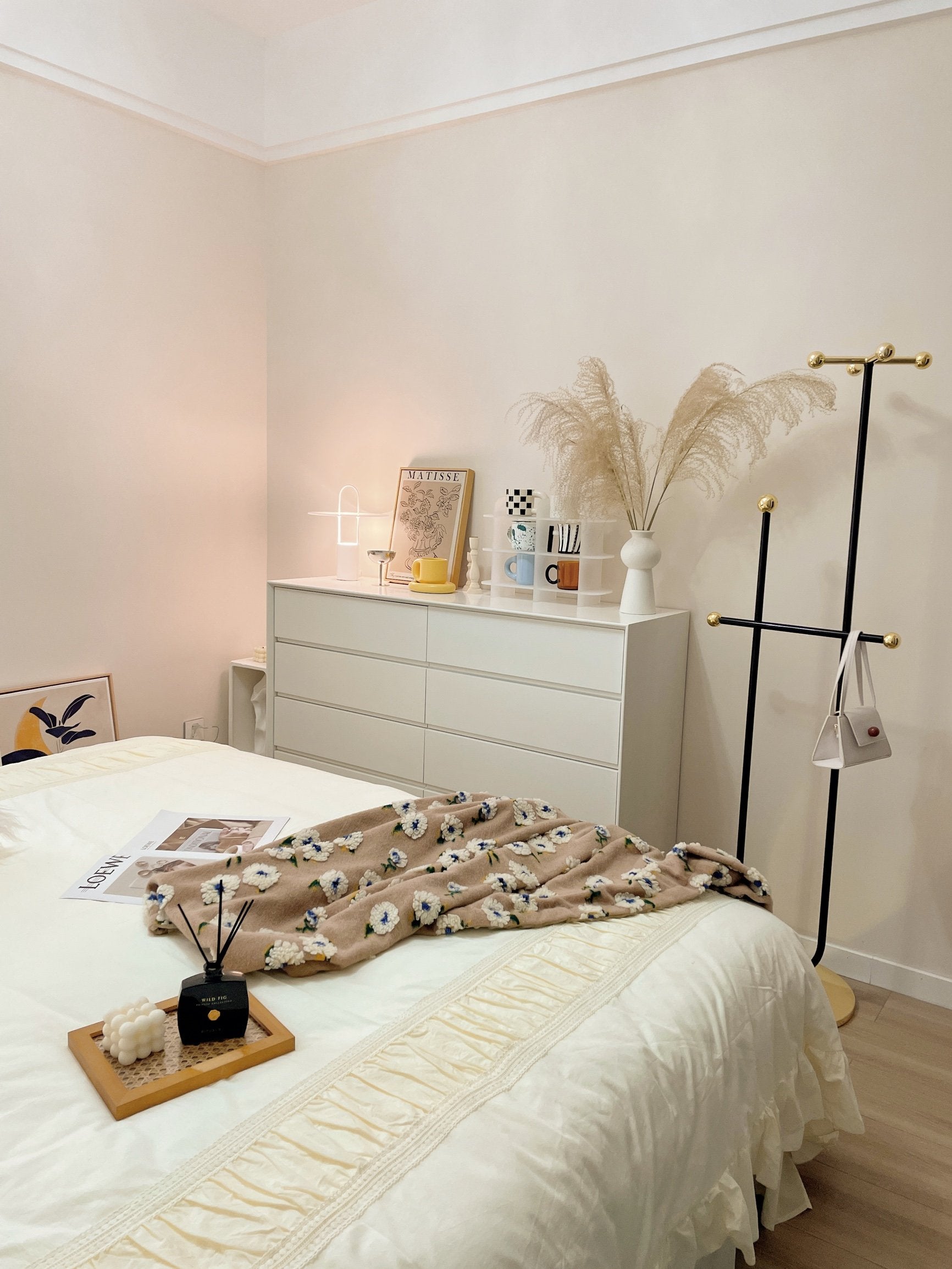 Nomade Table Lamp.