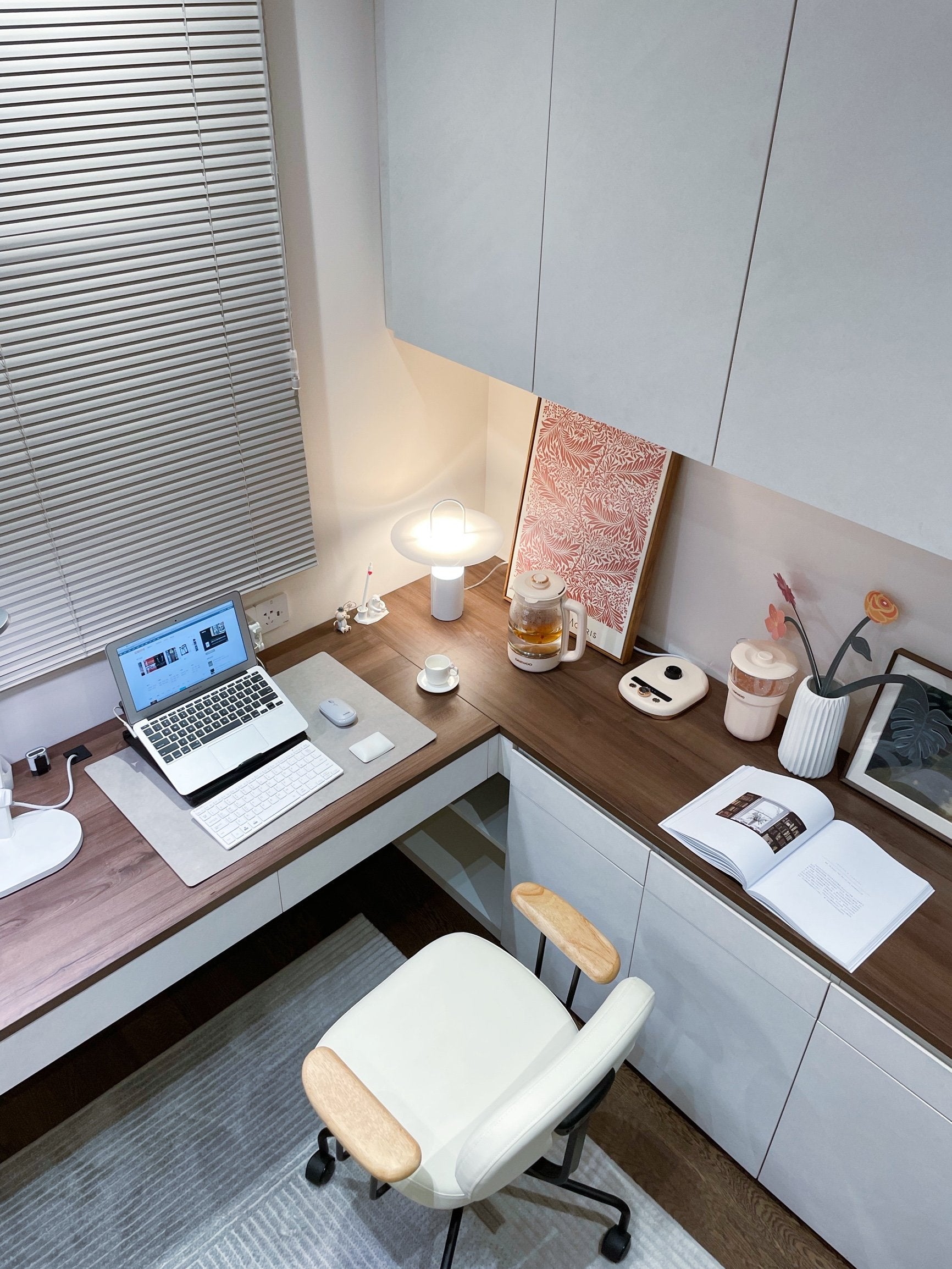 Nomade Table Lamp.