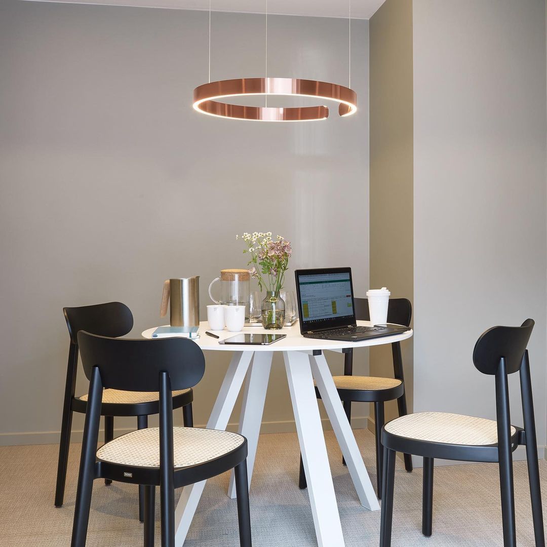 Sospensione a LED ad anello aperto