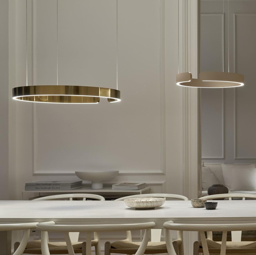 Sospensione a LED ad anello aperto