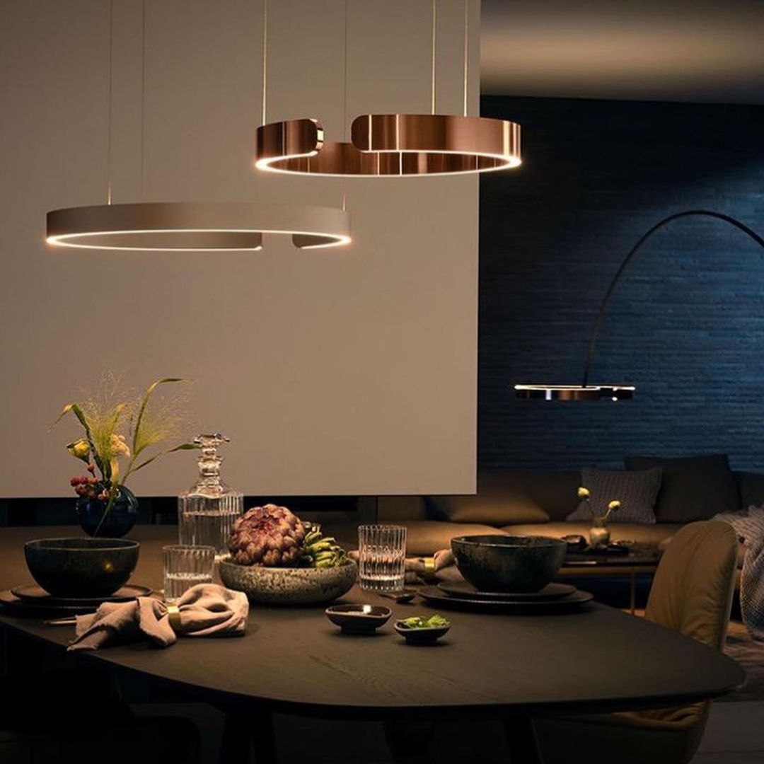 Sospensione a LED ad anello aperto