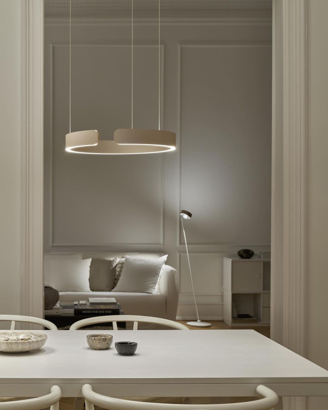 Sospensione a LED ad anello aperto