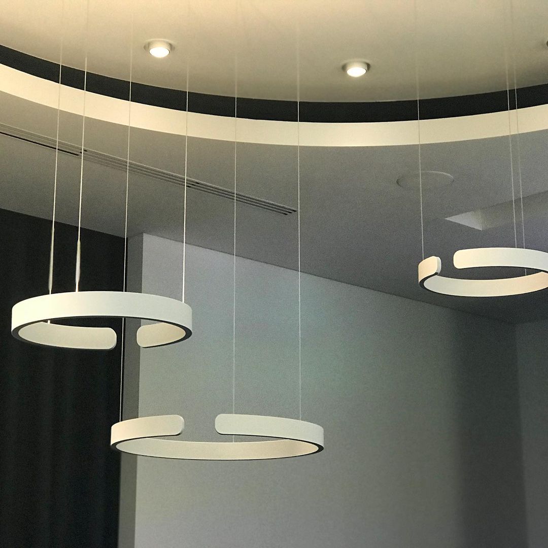 Sospensione a LED ad anello aperto